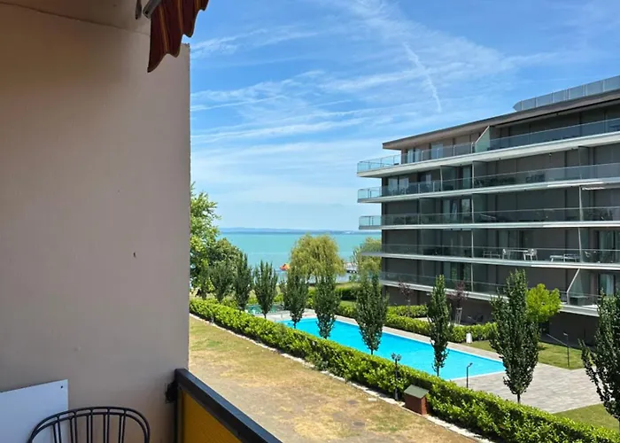 דירה Lakeside 1 Aranypart, שיופוק
